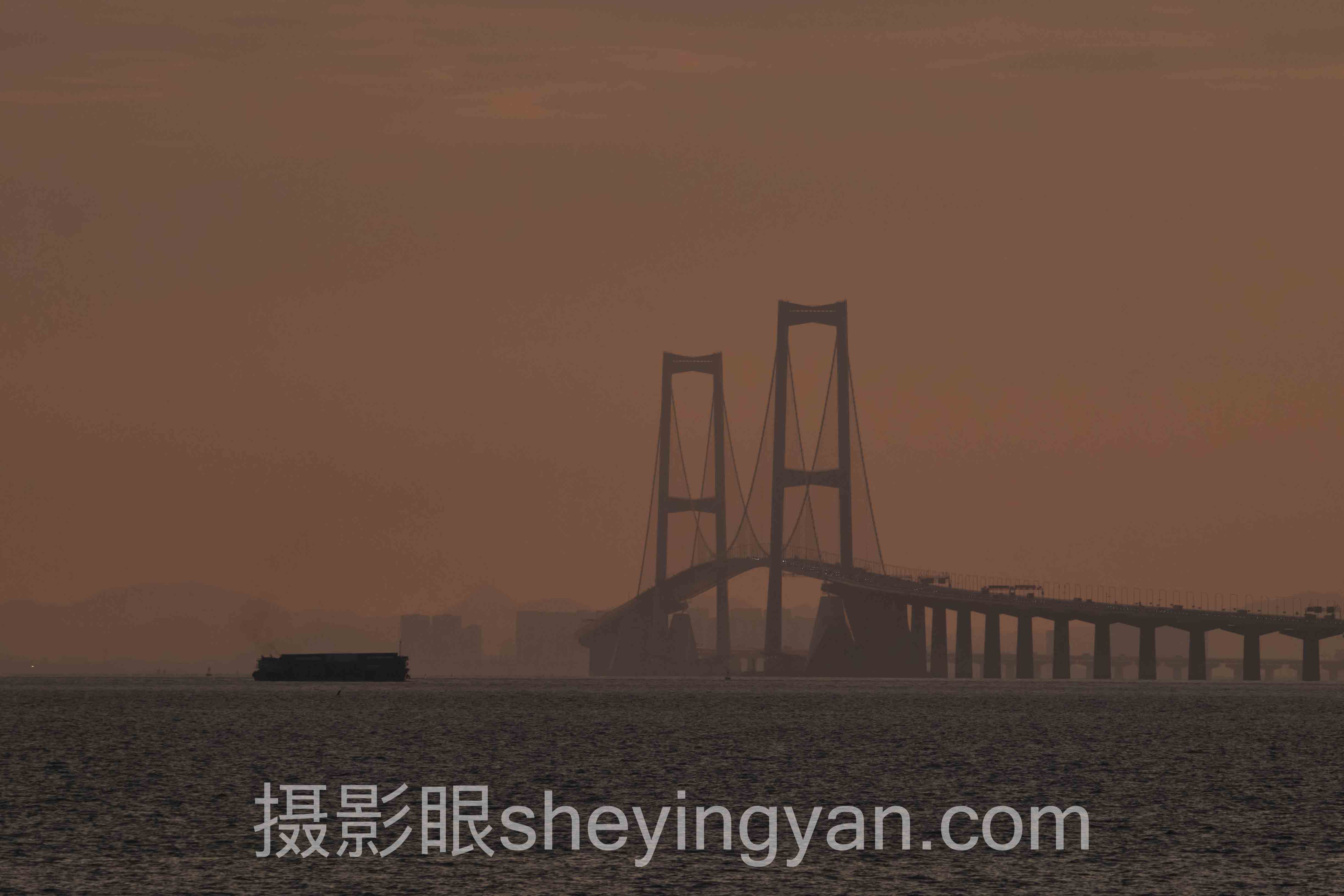 照片点评行业数据全景:6组数据揭示AI照片评分真相